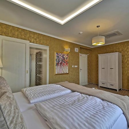 Hotel Pod Branou بارديوف المظهر الخارجي الصورة